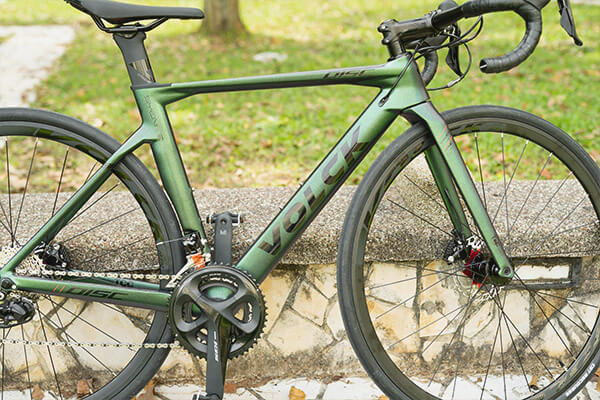 8 Best Carbon Fibre Road Bikes in Singapore