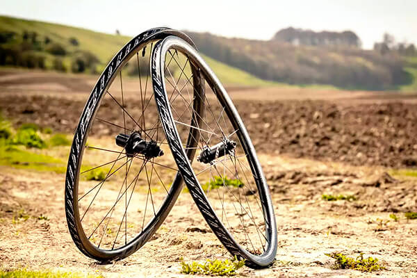 Road bike Wheel Depth